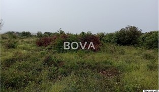 Građevinsko zemlji&scaron;te 607 m2 &ndash; Vrsi *Uz prometnicu* (ID-2538/E)