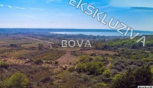 Poljoprivredno zemlji&scaron;te 2922 m2 &ndash; Podvr&scaron;je *Odlična lokacija* (ID-2552/E)