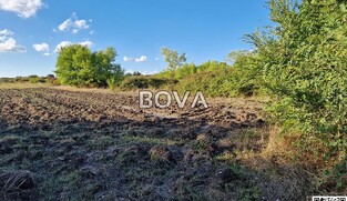 Građevinsko zemlji&scaron;te 419 m2 &ndash; Zemunik Donji *Centar mjesta* (ID-2615/E)